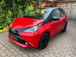 Rot Gebraucht 2017 Toyota Aygo X-cite Kleinwagen | 7.790 € (Fairer Preis)