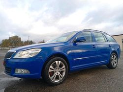 Blau Gebraucht 2009 Skoda Octavia Ambiente Kombi | 2.850 € (Fairer Preis)