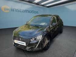 Schwarz Gebraucht 2022 Peugeot e-208 Kleinwagen | 18.949 € (Etwas zu teuer)