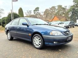 Blau Gebraucht 2002 Toyota Avensis Sol Limousine | 1.990 € (Fairer Preis)