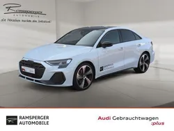 Gletscherweiß metallic Gebraucht 2024 Audi A3 S-Line Limousine | 43.880 €