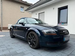 Blau Gebraucht 2002 Audi TT Roadster Sport Cabrio | 7.999 € (Guter Preis)