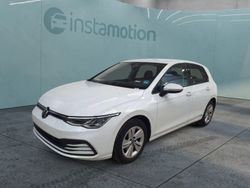 Weiß Gebraucht 2024 VW Golf VIII Life Limousine | 22.160 € (Guter Preis)