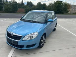 Blau Gebraucht 2014 Skoda Fabia Ambition Limousine | 5.500 € (Guter Preis)