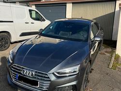 Grau Gebraucht 2018 Audi A5 Sportback Sport Kleinwagen | 29.900 €