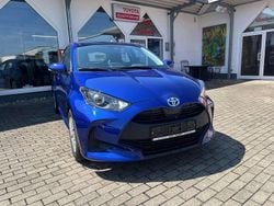 Dark blue m m Gebraucht 2023 Toyota Yaris Hybrid Business Edition Kleinwagen | 19.990 € (Fairer Preis)