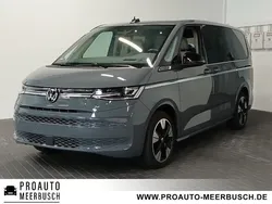 Pure grey Gebraucht 2023 VW T7 Style Van | 56.320 € (Etwas zu teuer)