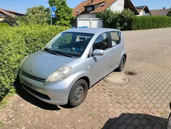 Silber Gebraucht 2006 Daihatsu Sirion Kleinwagen | 300 € (Superpreis)