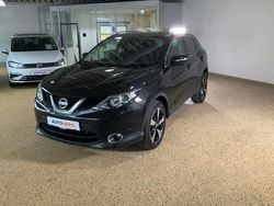 Schwarz Gebraucht 2016 Nissan Qashqai N-Connecta SUV | 14.790 € (Etwas zu teuer)