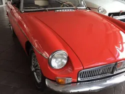 Rot Gebraucht 1964 MG B Cabrio | 13.900 €