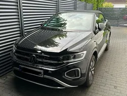 Schwarz Gebraucht 2024 VW T-Roc Cabriolet Style Cabrio | 25.400 € (Guter Preis)