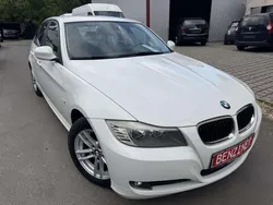 Weiß Gebraucht 2010 BMW 318 Comfort Edition Limousine | 6.299 € (Fairer Preis)