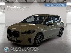 Weiß Gebraucht 2024 BMW 218 Active Tourer Comfort Edition Van / Kleinbus | 36.999 € (Etwas zu teuer)