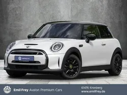 Nanuq white metallic Gebraucht 2023 Mini Cooper SE Classic Kleinwagen | 19.150 € (Superpreis)