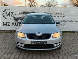 Silber Gebraucht 2013 Skoda Octavia Ambition Kombi | 6.900 € (Guter Preis)