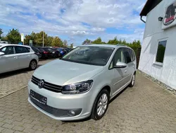 Gold Gebraucht 2012 VW Touran Highline Van / Kleinbus | 6.950 € (Guter Preis)
