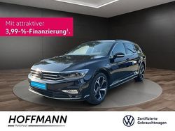 Schwarz Gebraucht 2022 VW Passat R-line Kombi | 30.990 € (Teuer)