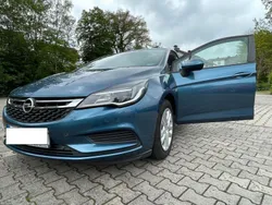 Blau Gebraucht 2017 Opel Astra Edition Limousine | 10.400 € (Fairer Preis)