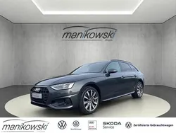 Grau Gebraucht 2023 Audi A4 Advanced Kombi | 32.909 € (Etwas zu teuer)