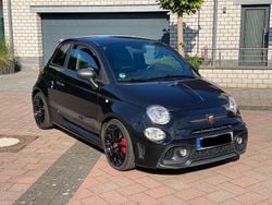Schwarz Gebraucht 2017 Abarth 595 Competizione Kleinwagen | 15.500 € (Fairer Preis)