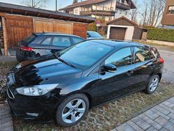 Schwarz Gebraucht 2016 Ford Focus Trend Limousine | 9.500 € (Fairer Preis)
