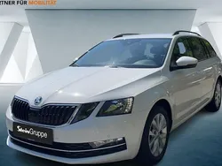 Weiß Gebraucht 2020 Skoda Octavia Style Kombi | 16.730 € (Superpreis)