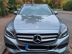 Grau Gebraucht 2015 Mercedes 220 Limousine | 15.500 € (Fairer Preis)