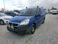 Farbe blau line/farbe flotte Gebraucht 2016 Peugeot Partner Comfort plus Van / Kleinbus | 7.200 € (Fairer Preis)