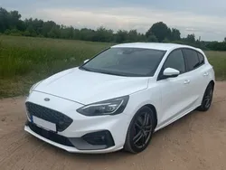 Weiß Gebraucht 2020 Ford Focus ST Limousine | 23.450 € (Fairer Preis)