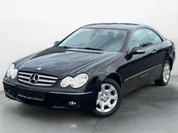 Schwarz Gebraucht 2008 Mercedes CLK200 Coupé | 14.900 €