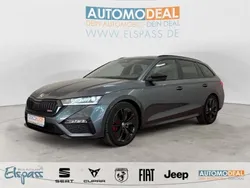 Grau Gebraucht 2021 Skoda Octavia RS Kombi | 30.889 € (Fairer Preis)