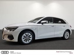 Ibisweiß Gebraucht 2023 Audi A3 Sportback e-tron Ambiente Kleinwagen | 25.490 € (Fairer Preis)