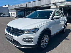 Pure white (metallic) Gebraucht 2021 VW T-Roc Style SUV | 18.880 € (Fairer Preis)
