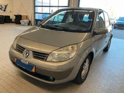 Beige Gebraucht 2005 Renault Scénic II Privilege Van / Kleinbus | 1.990 € (Superpreis)
