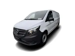 Weiss Gebraucht 2023 Mercedes Vito Van / Kleinbus | 35.044 € (Etwas zu teuer)