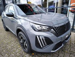 Grau Neu 2025 Peugeot 2008 Allure SUV | 35.990 € (Teuer)