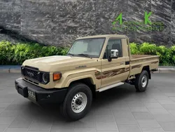 Beige Neu 2024 Toyota Land Cruiser SUV | 89.980 € (Teuer)