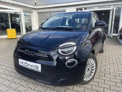 Schwarz Gebraucht 2023 Fiat 500e Kleinwagen | 24.998 € (Etwas zu teuer)