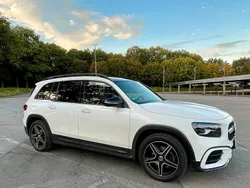 Weiß Gebraucht 2024 Mercedes GLB200 Style SUV | 48.000 € (Teuer)