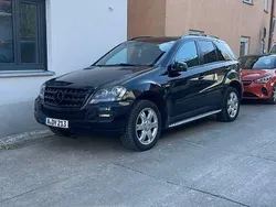 Schwarz Gebraucht 2011 Mercedes 350 SUV | 21.500 €