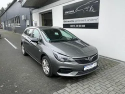 Grau Gebraucht 2021 Opel Astra Edition Kombi | 8.960 € (Guter Preis)