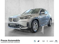 Silber Neu 2025 BMW iX1 xLine SUV | 53.540 € (Fairer Preis)