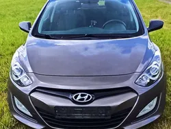 Bronze Gebraucht 2013 Hyundai i30 Style Limousine | 5.730 € (Fairer Preis)