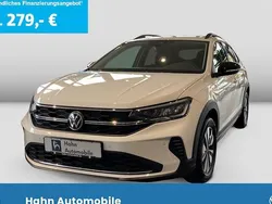 Pure white Gebraucht 2025 VW Taigo Goal SUV | 27.990 € (Teuer)