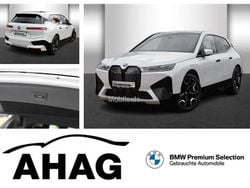 Weiß Gebraucht 2024 BMW iX Performance SUV | 54.990 € (Fairer Preis)