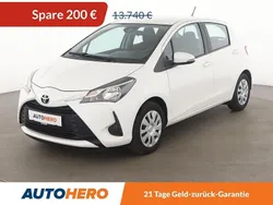 Weiß Gebraucht 2020 Toyota Yaris Active Limousine | 13.540 € (Guter Preis)