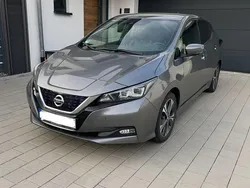 Grau Gebraucht 2021 Nissan Leaf Tekna Kleinwagen | 15.900 € (Fairer Preis)