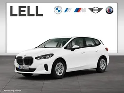 Weiß Gebraucht 2022 BMW 218 Active Tourer Van / Kleinbus | 22.750 € (Superpreis)