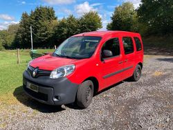 Rot Gebraucht 2016 Renault Kangoo Kombi | 5.700 € (Guter Preis)