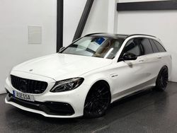 Weiß Gebraucht 2016 Mercedes C63 AMG AMG Limousine | 37.999 € (Fairer Preis)